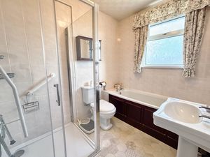 Photo 15- click for photo gallery